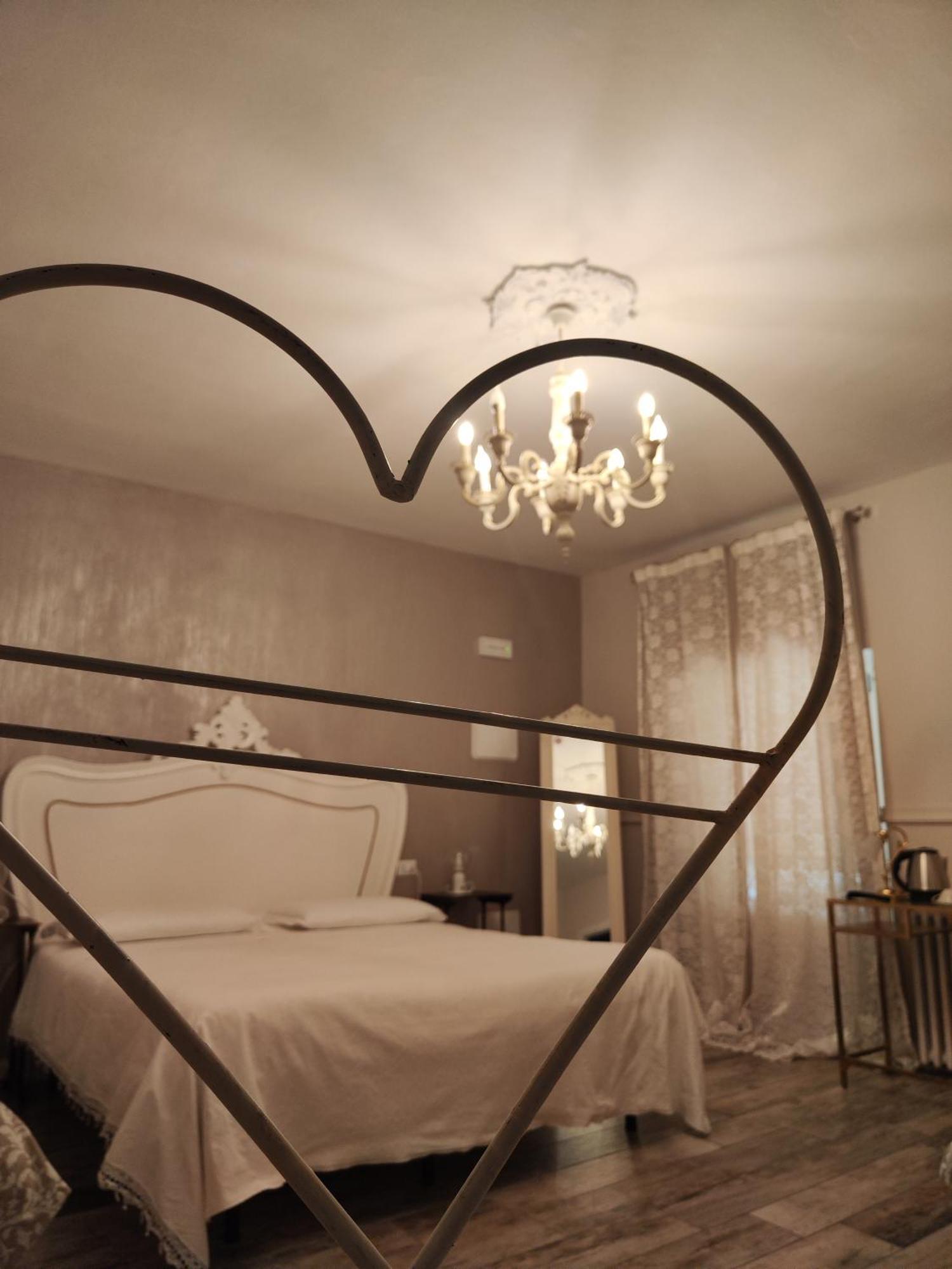 몬티키아리 Garda Relais Antica Romelia B&B 외부 사진