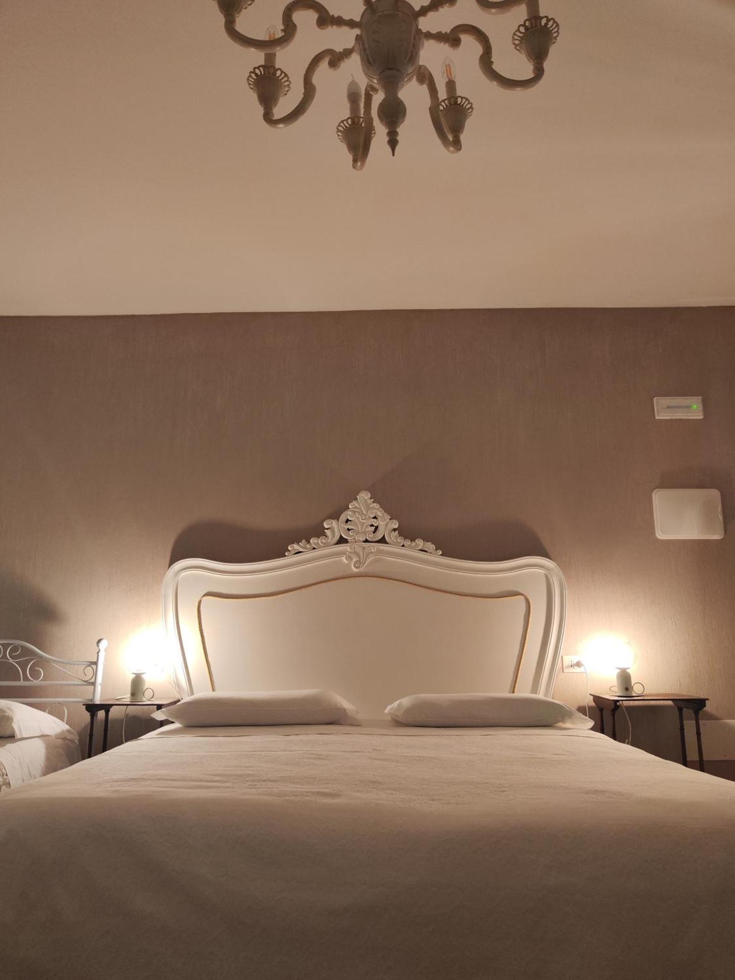 몬티키아리 Garda Relais Antica Romelia B&B 외부 사진