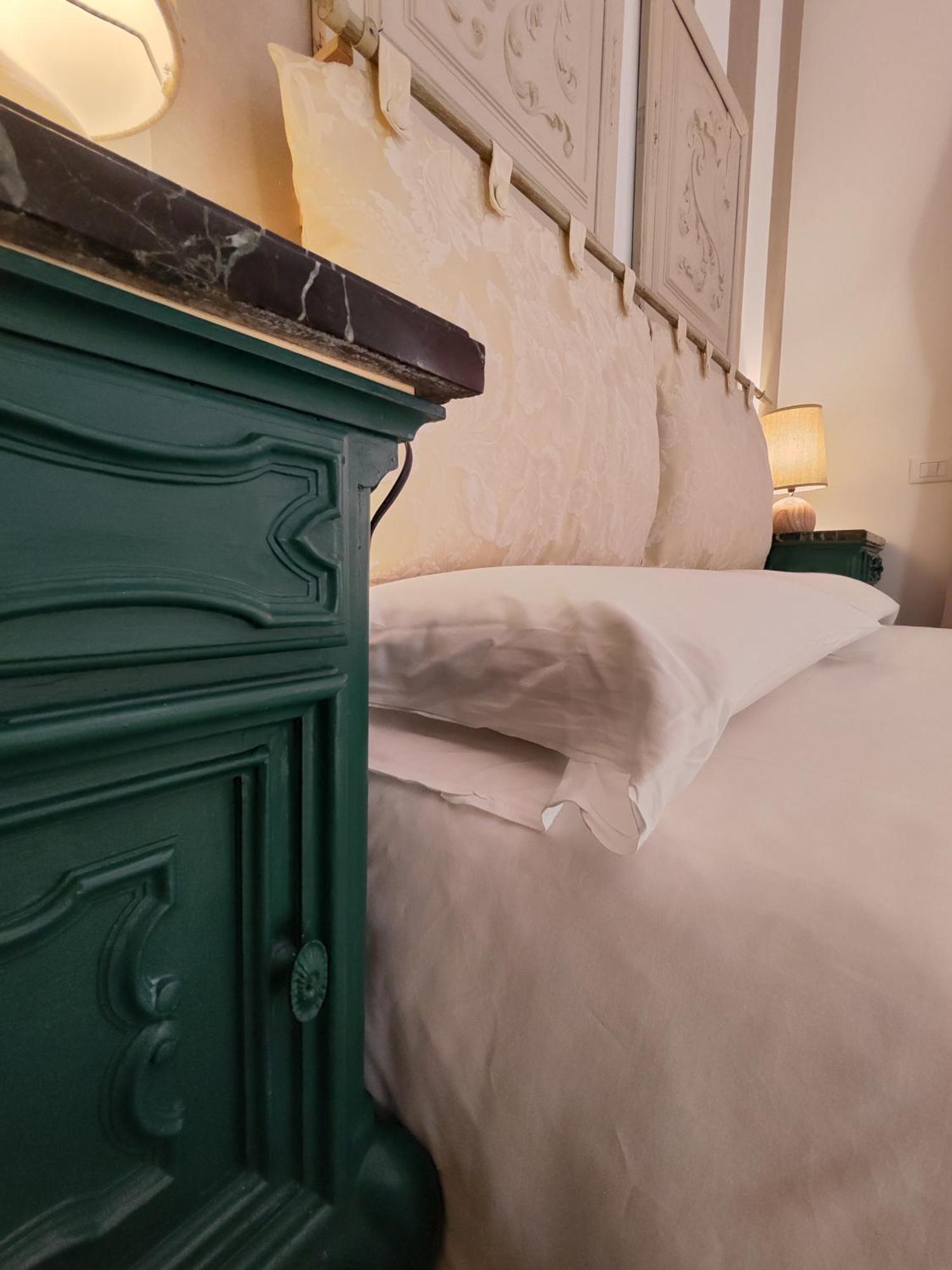 몬티키아리 Garda Relais Antica Romelia B&B 외부 사진