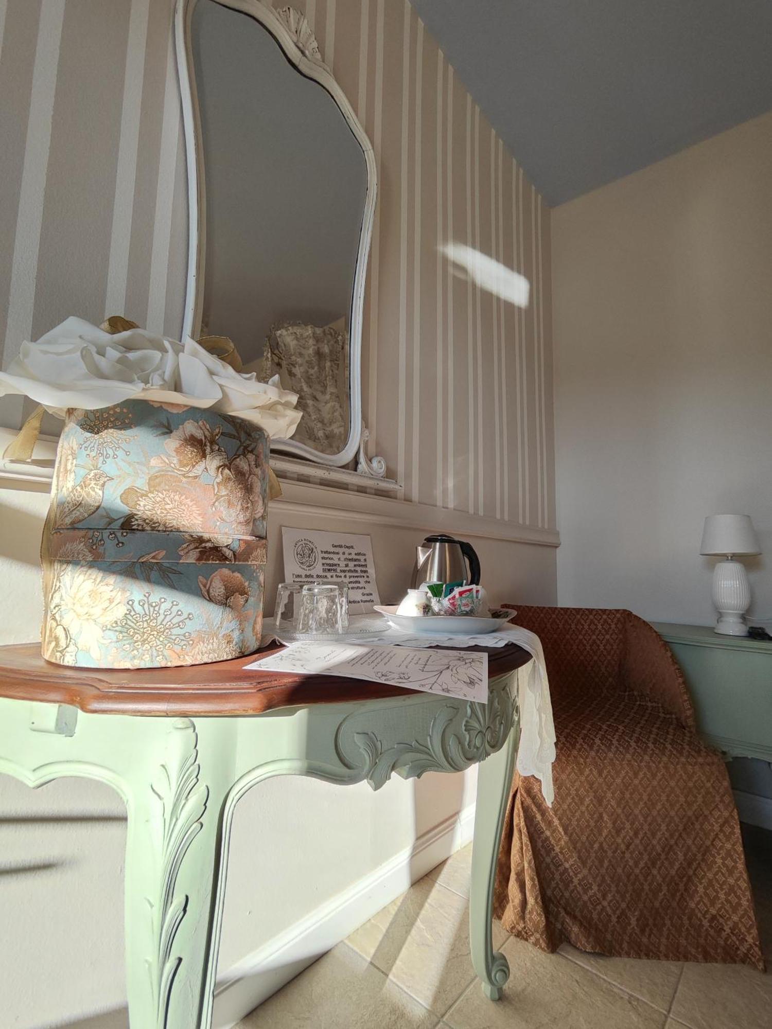 몬티키아리 Garda Relais Antica Romelia B&B 외부 사진