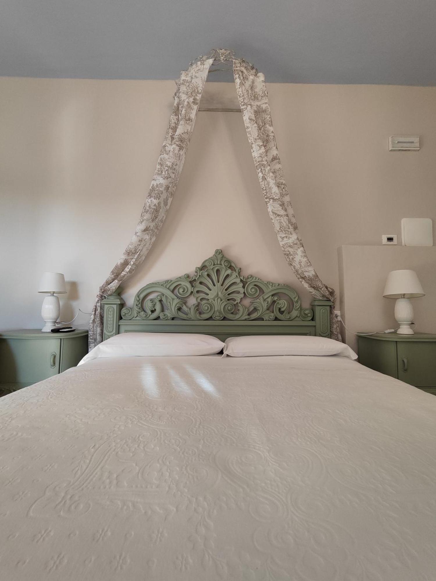 몬티키아리 Garda Relais Antica Romelia B&B 외부 사진