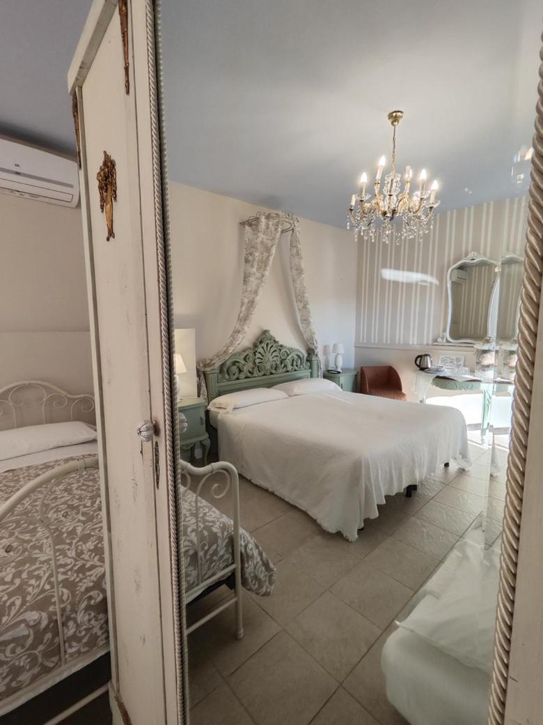 몬티키아리 Garda Relais Antica Romelia B&B 외부 사진