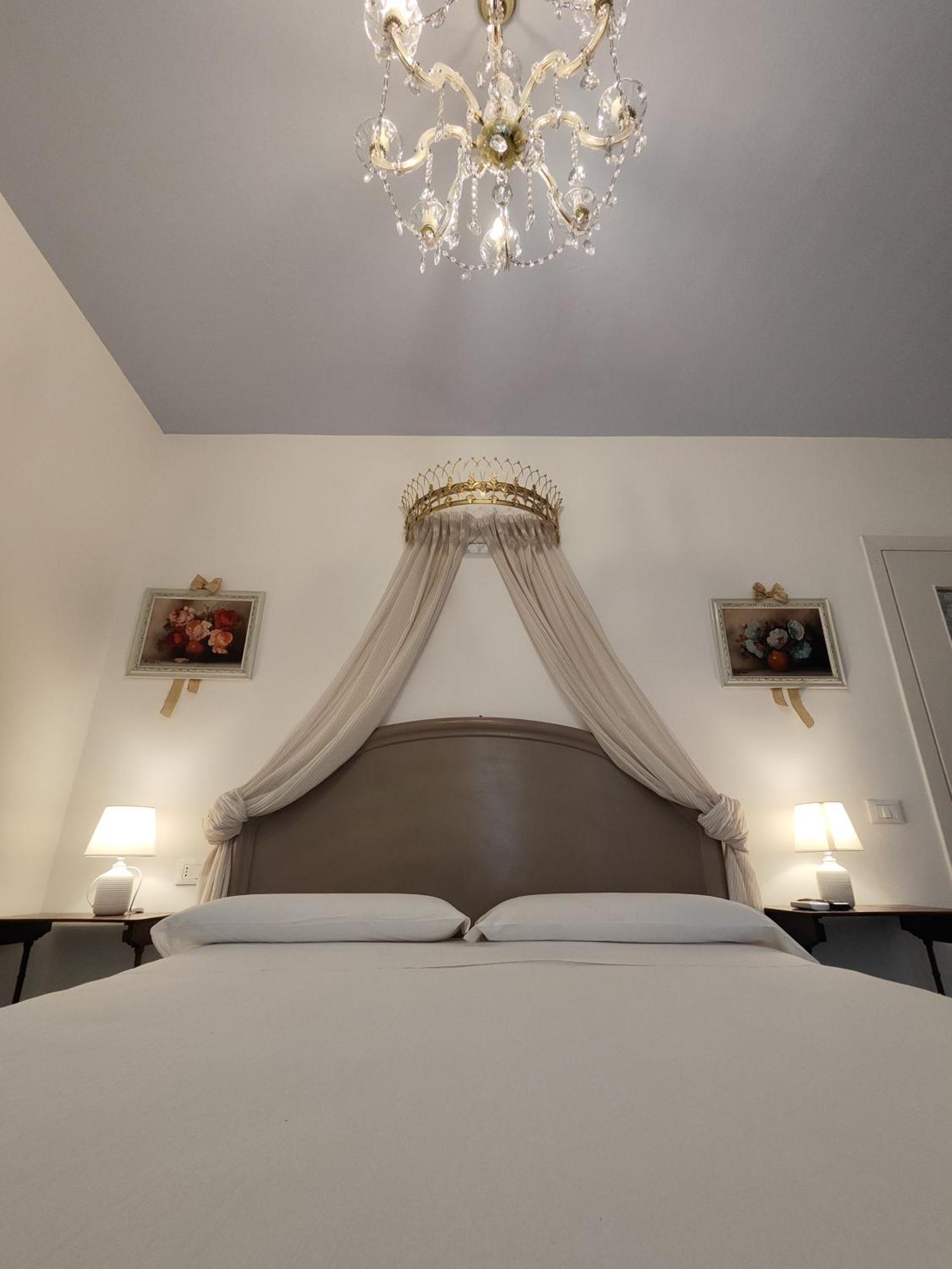 몬티키아리 Garda Relais Antica Romelia B&B 외부 사진